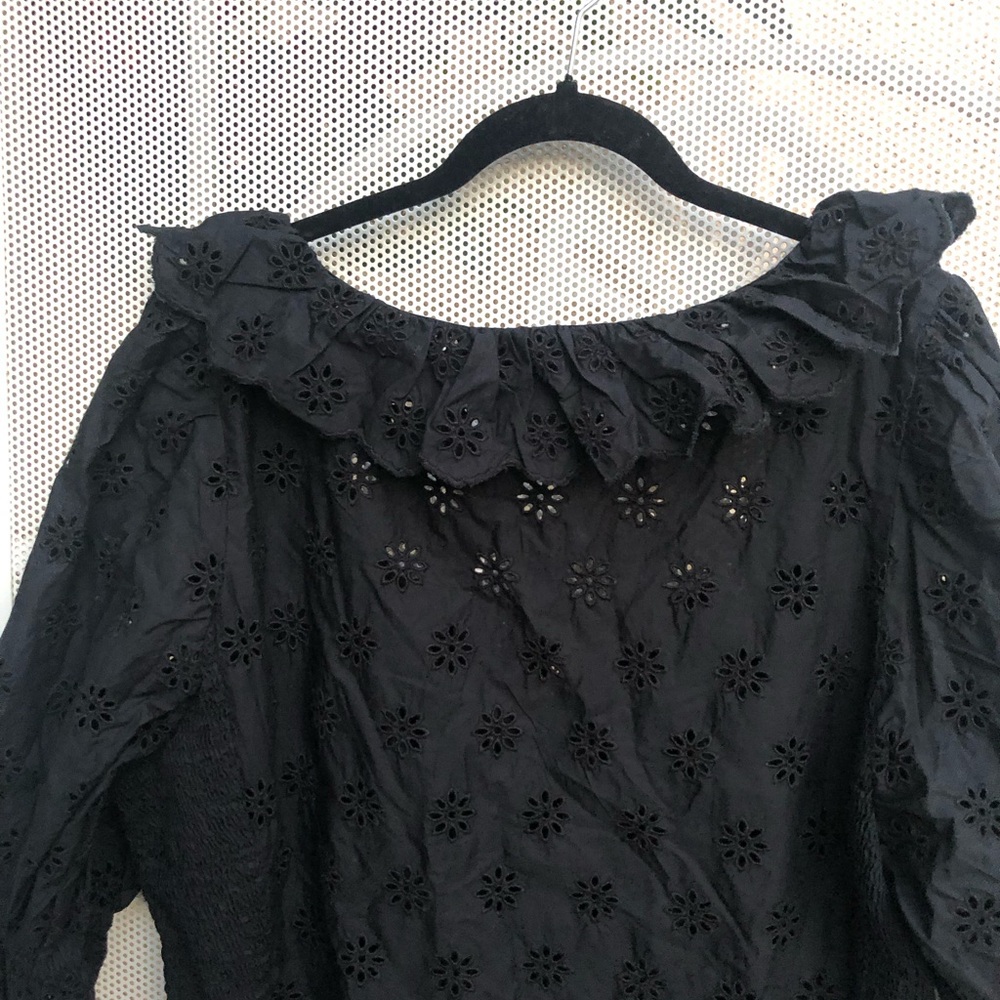 OLD Navy Black Eyelet Peasant Top - Picture 7 of 7